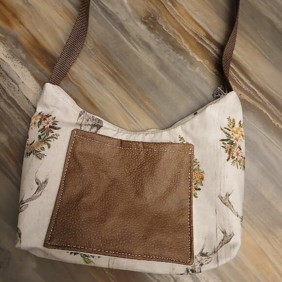 New Western Deer Top handle Shoulder Bag Purse Brown Ivory Crescent Baguette - Picture 2 of 7